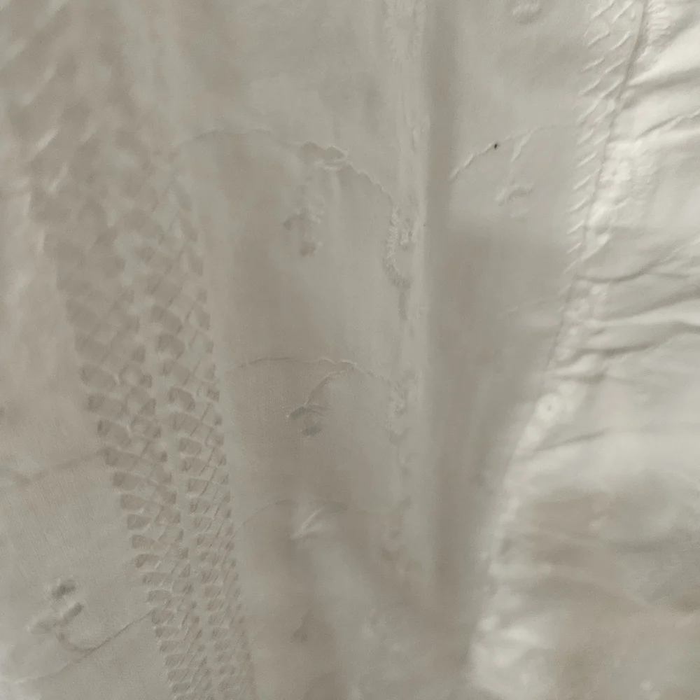 Chic White Ruffled Button Down Shirt - Picture 3 of 6